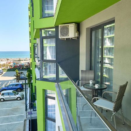Orange Summer Apartment Spa Pools Beach Resort Mamaia Bagian luar foto